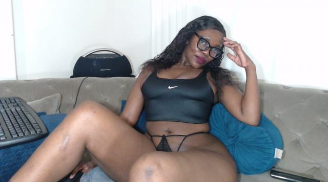 Adult webcam chat with LiveSquirter: Role playing