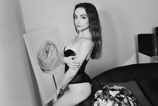 Adult webcam chat with KatelynNoir: Lingerie & stockings