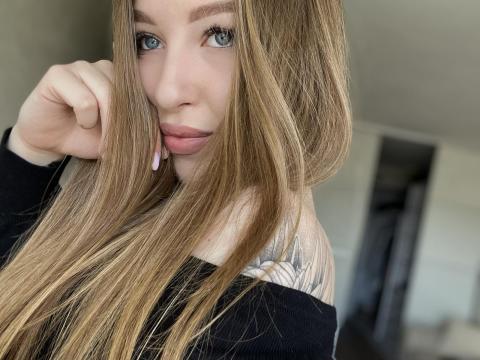 Connect with webcam model Nasstusya: Piercings & tattoos