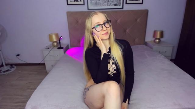 Adult chat with MilanaStone: Ask about my other interests