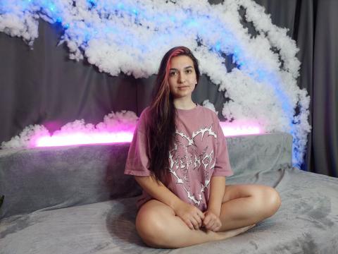 Connect with webcam model HotRoxana: Smoking