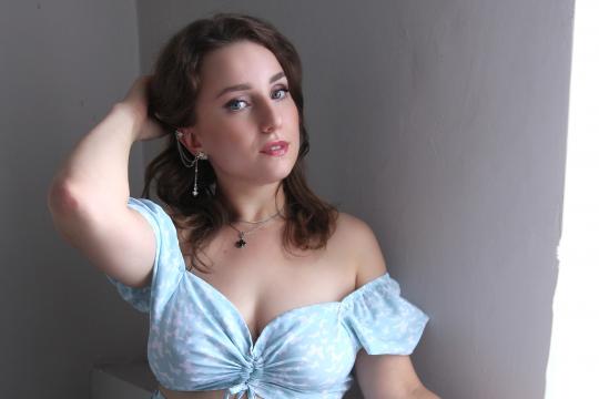 Adult webcam chat with KristiShy: Outfits