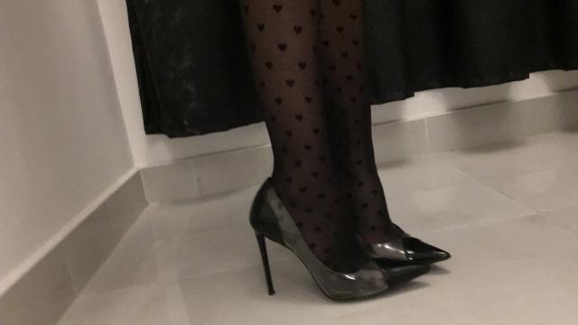 Webcam chat profile for DarkxAngel: Legs, feet & shoes