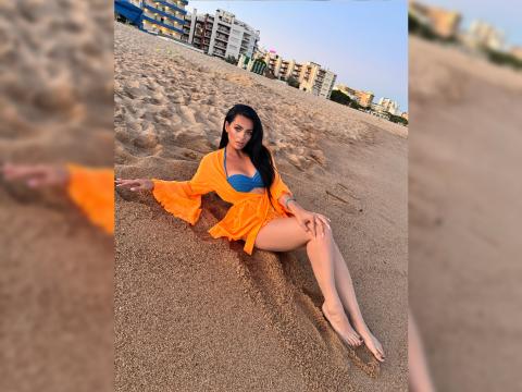 Find your cam match with IraStarlight: Travel