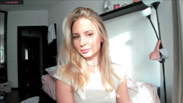 Find your cam match with Sp1cyme: Strip-tease