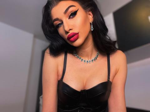 Connect with webcam model AmandaBlaze: Domination