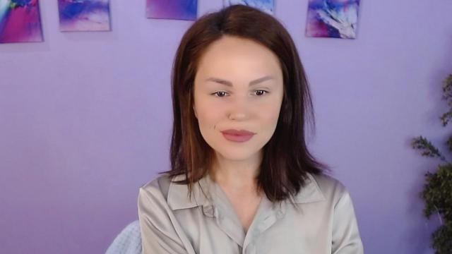 Welcome to cammodel profile for VickyGold: Kissing