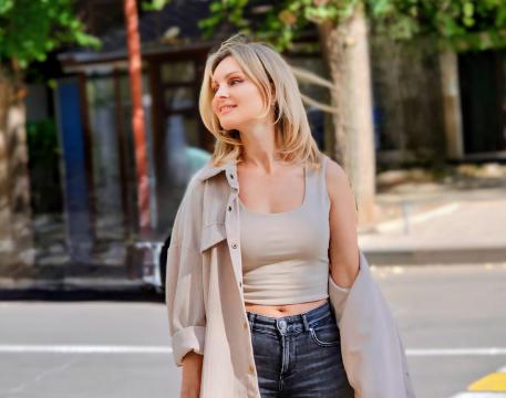 Visit MmmmBeautyyy profile