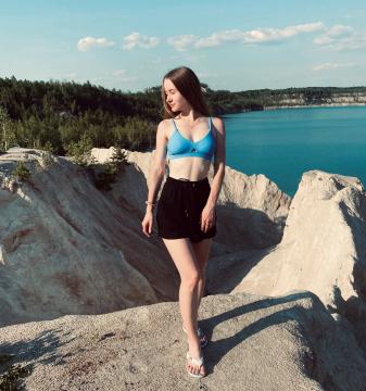 Visit Violetta30 profile