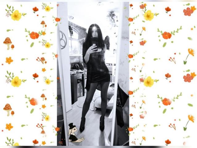 Find your cam match with MissStress999: Gloves