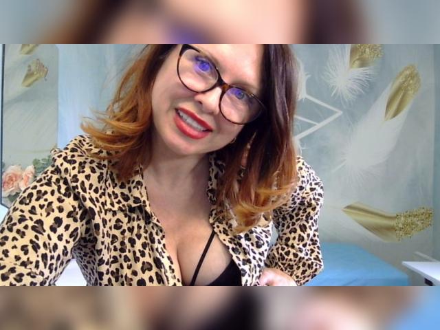 Adult webcam chat with FatiniaTraveler: Dominatrix