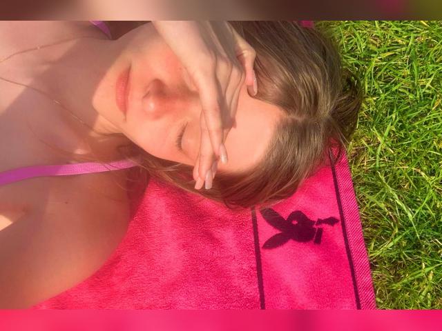 Find your cam match with HappyEmily444: Outdoor Activities