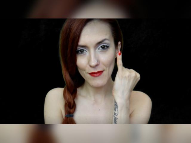 Adult webcam chat with ClaraDomme: Domination