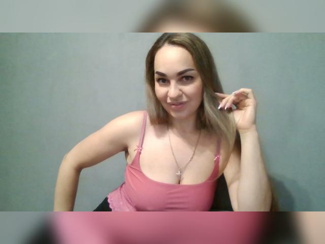 Webcam chat profile for 00Darina00: Music