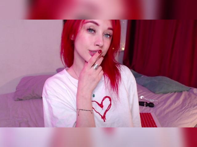 Explore your dreams with webcam model Made4Love: Smoking