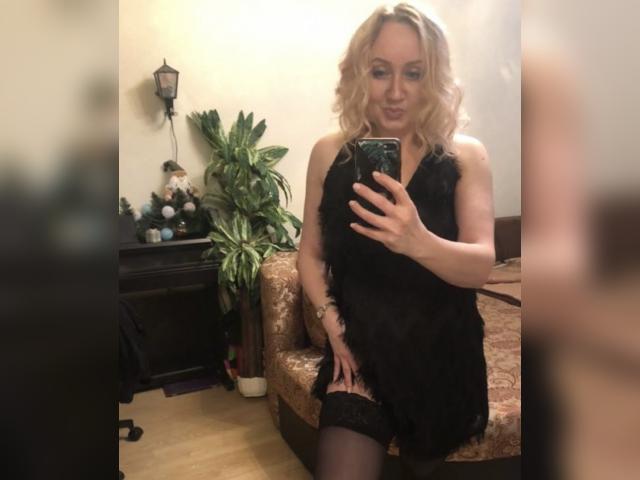 Adult chat with SexyWoman