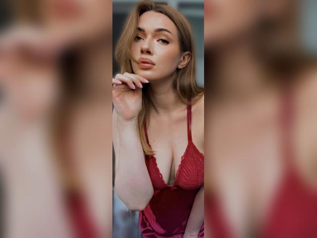 Connect with webcam model KataleyaKiss: Conversation