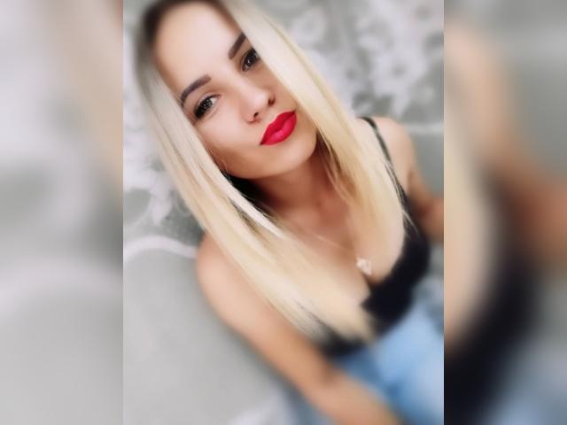 Find your cam match with Dianaaaa