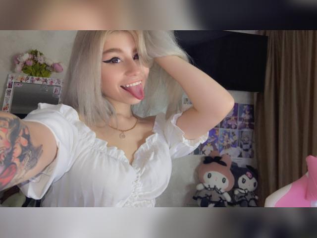 Adult chat with Milkyss: Travel