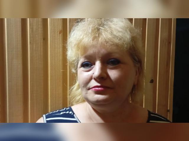 Welcome to cammodel profile for LindaSky3981: Dancing