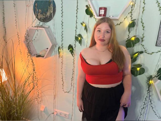 Why not cam2cam with Julikiss: Dominatrix