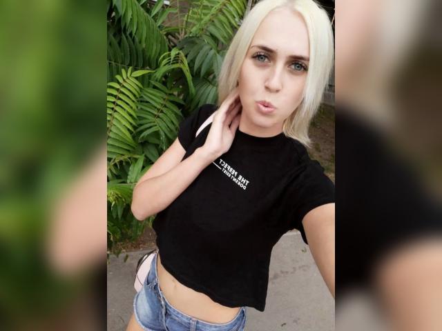 Welcome to cammodel profile for Candyy26