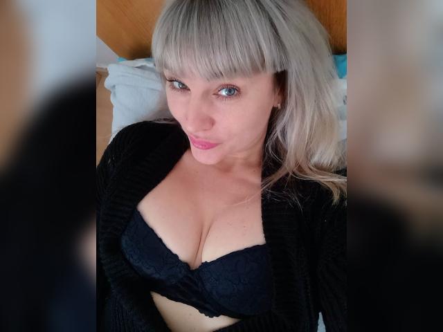 Welcome to cammodel profile for Nicole69blonda8: Dominatrix