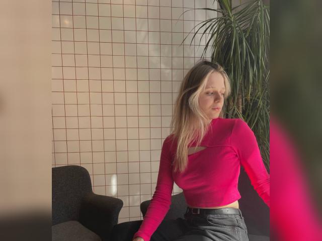 Connect with webcam model HotChocolatte: Ask about my other interests