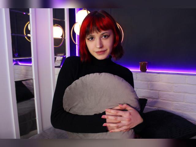 Start video chat with LianaElfi: Cosplay