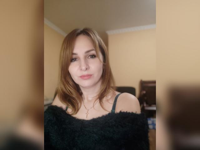 Welcome to cammodel profile for JuliaBlonde: Dancing