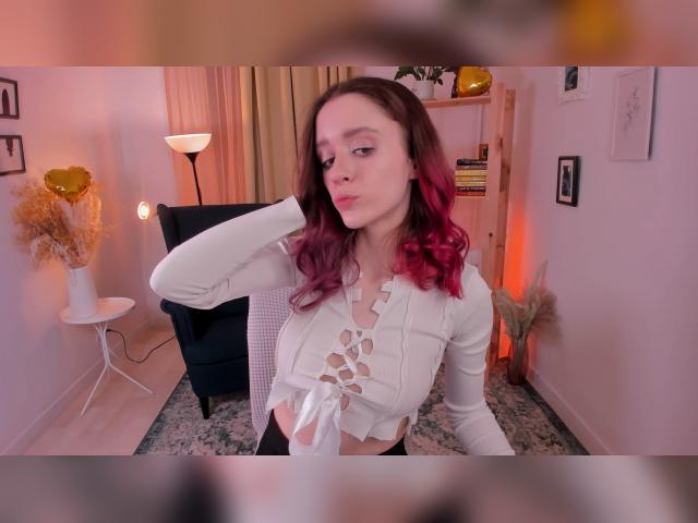 Webcam chat profile for FrancescaSmit: Squirting