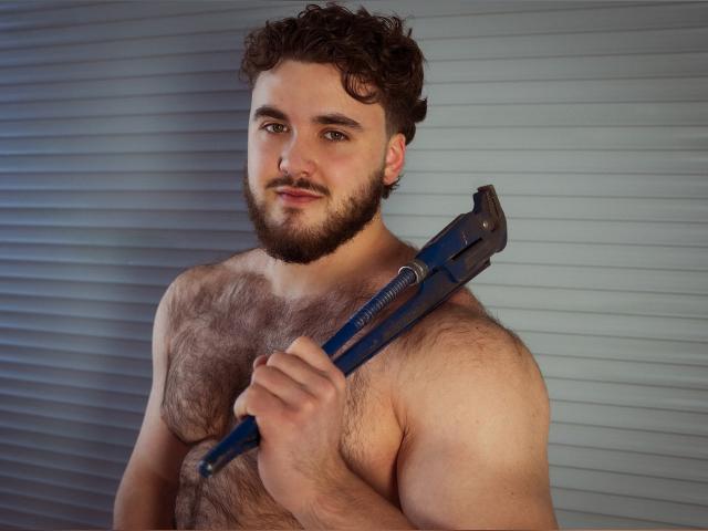 Welcome to cammodel profile for TomFors: Nipple play