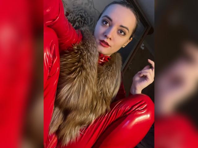 Connect with webcam model lollyjull: Slaves