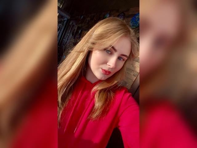 Welcome to cammodel profile for LadyRed1919