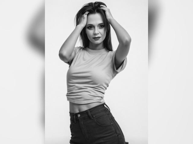 Start video chat with prettywoman31: Toys