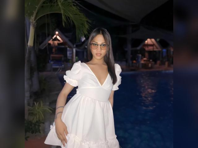 Adult chat with SexyHotRachelle: Toys
