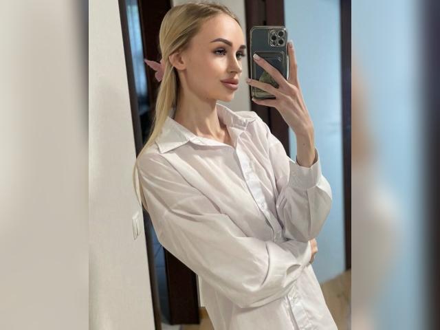 Adult chat with Julietta25