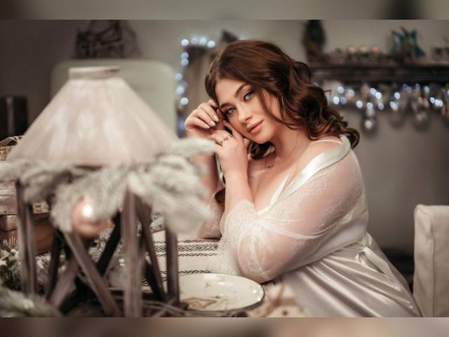 Welcome to cammodel profile for demuresmile: Lingerie & stockings