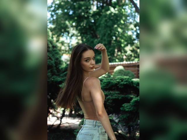 Why not cam2cam with SweetLuckyKiss1: Travel