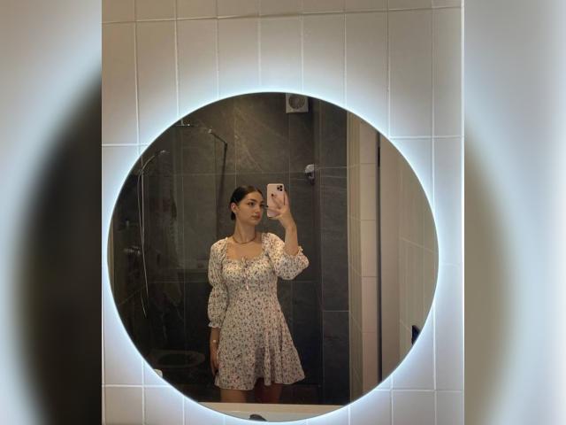 Welcome to cammodel profile for SoftDream: Smoking