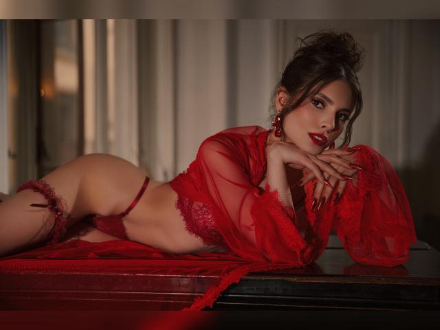 Why not cam2cam with GigiDaven: Travel