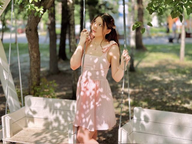 Adult chat with MoanaOcean: Nails