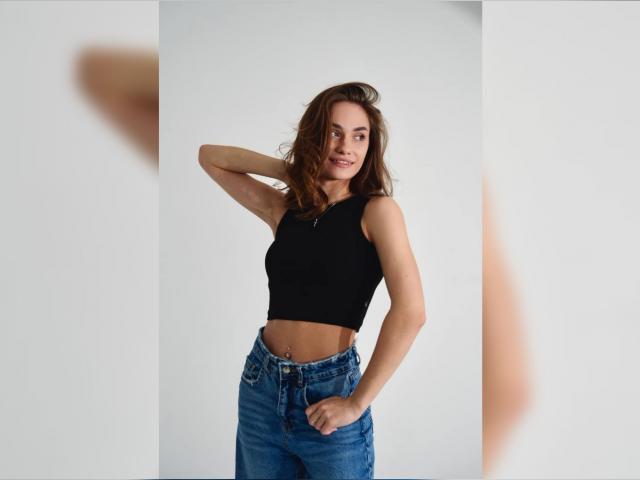 Welcome to cammodel profile for Evelisse