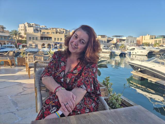 Welcome to cammodel profile for FoxyMature