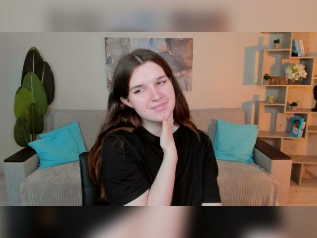 Adult chat with BonnieFlower: Nails
