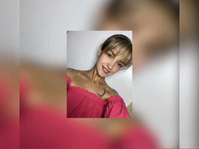 Welcome to cammodel profile for 00FireGirl