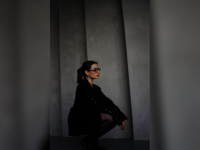 Welcome to cammodel profile for Toriblack: Lingerie & stockings