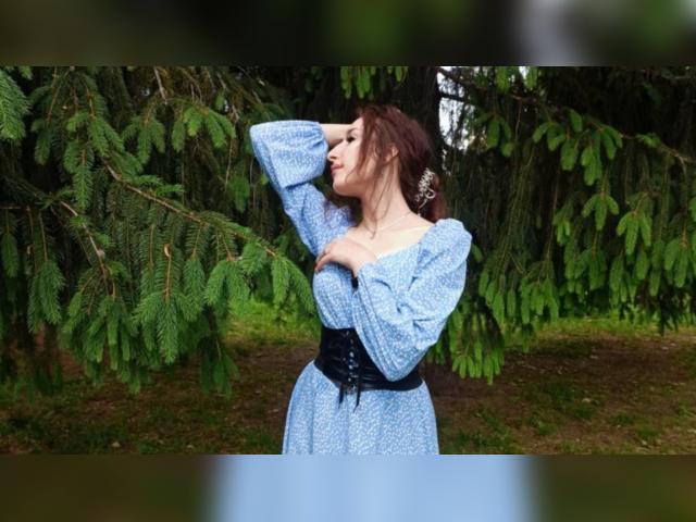 Adult chat with ShyBloom: Outdoor Activities