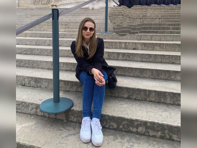 Adult chat with LoraFlame: Travel