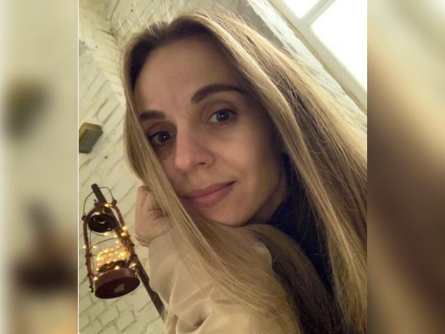 Welcome to cammodel profile for LoraFlame: Dancing